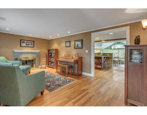 18 Upland Road Needham, MA 02492 - Photo 3 of 19 Gallery Image 3