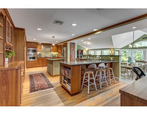 18 Upland Road Needham, MA 02492 - Photo 6 of 19 Gallery Image 6