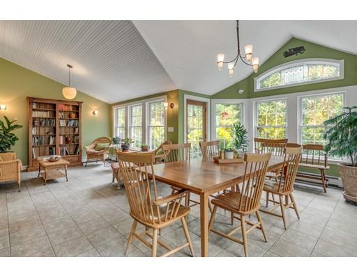 18 Upland Road Needham, MA 02492 - Photo 9 of 19 Gallery Image 9