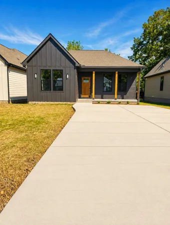 $349,900 | 319 Jackson Street, White Bluff, TN 37187
