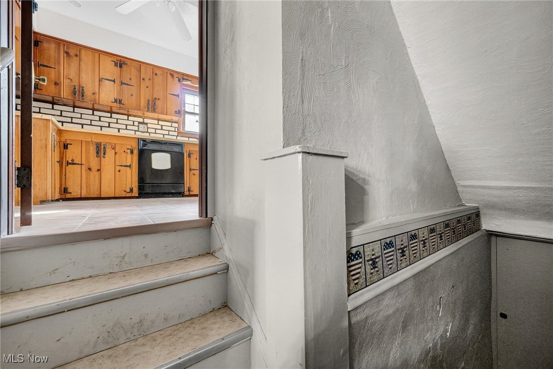 19560 Lorain Road Cleveland, OH 44126 - Photo 23 of 35 View of staircase