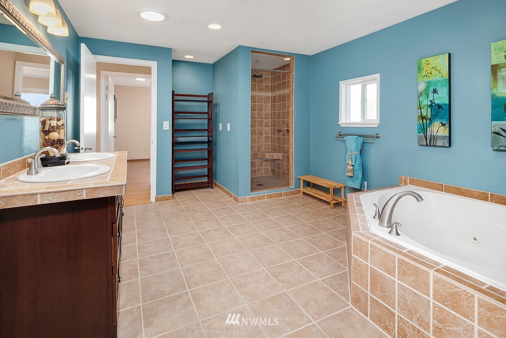 1105 North 29th Street Renton, WA 98056 - Photo 11 of 22
