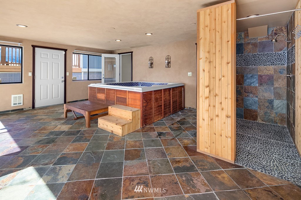 1105 North 29th Street Renton, WA 98056 - Photo 15 of 22