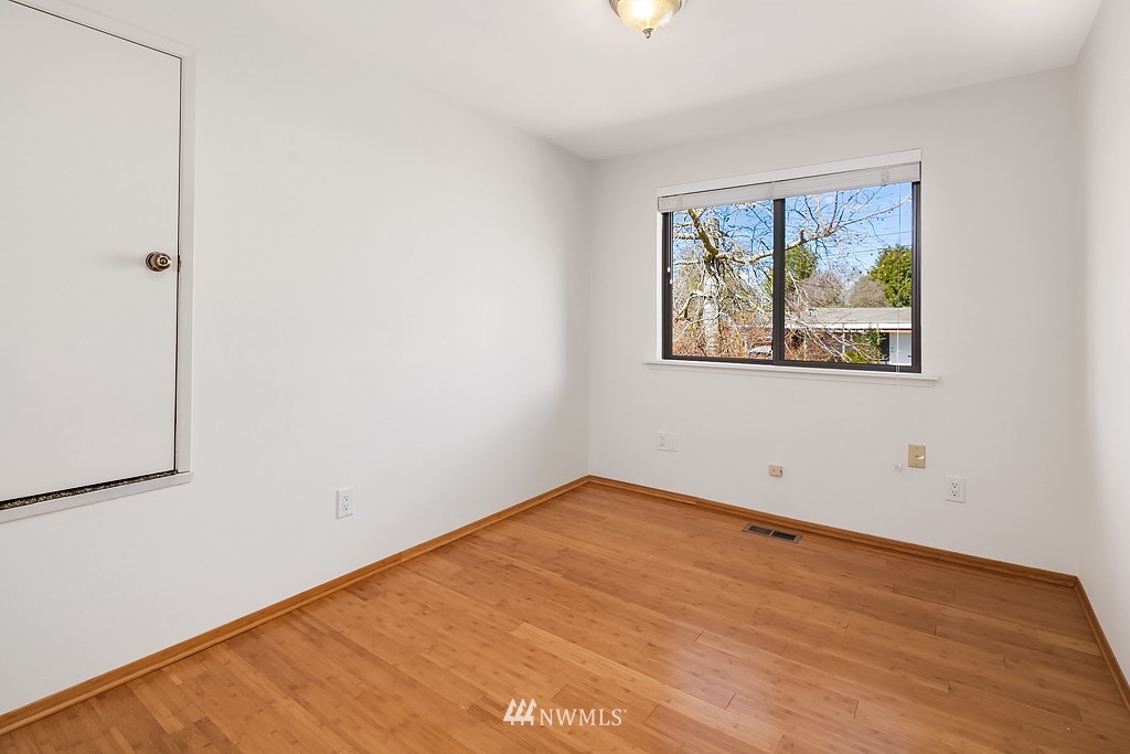 1105 North 29th Street Renton, WA 98056 - Photo 16 of 22