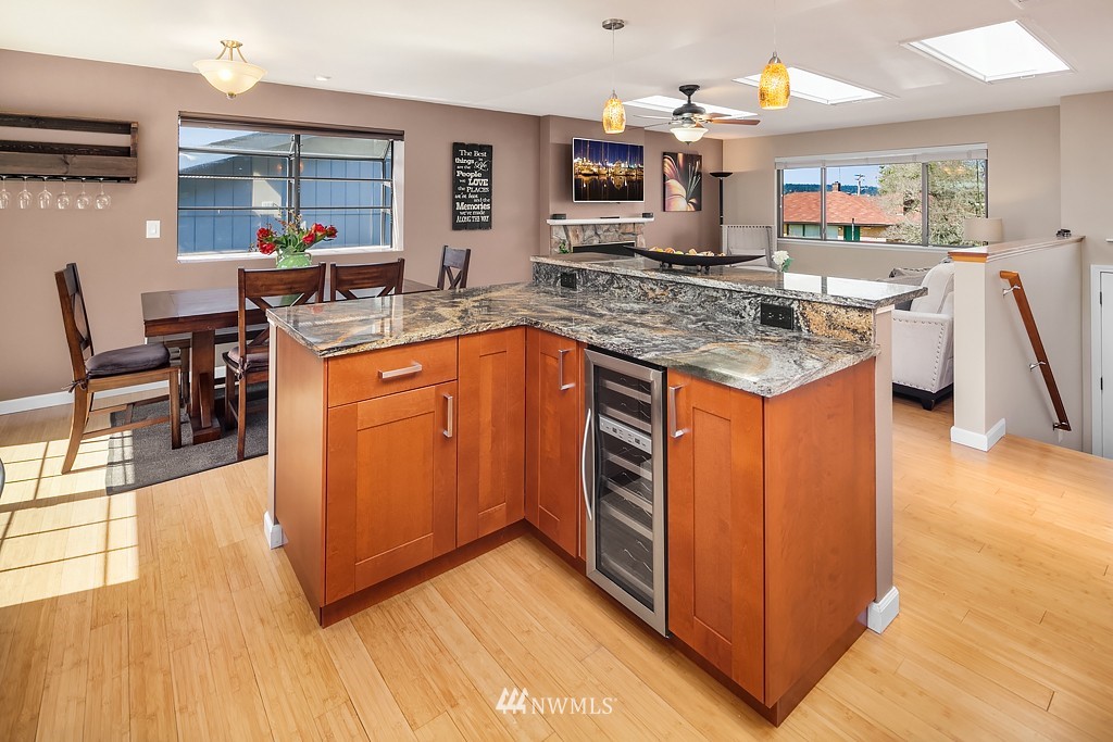 1105 North 29th Street Renton, WA 98056 - Photo 7 of 22