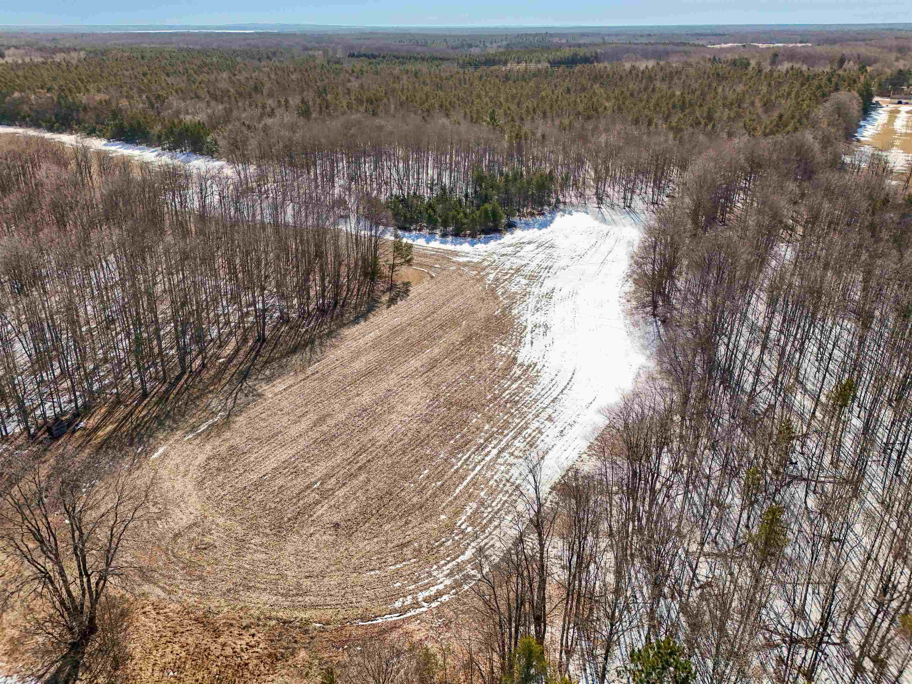 2702 South 27 Road Cadillac, MI 49601 - Photo 12 of 61