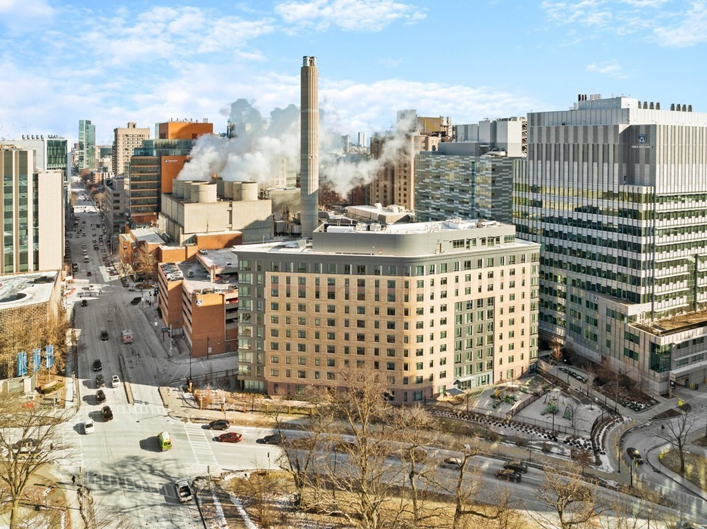 80-82 Fenwood Road, Unit 811 Boston, MA 02115 - Photo 29 of 38