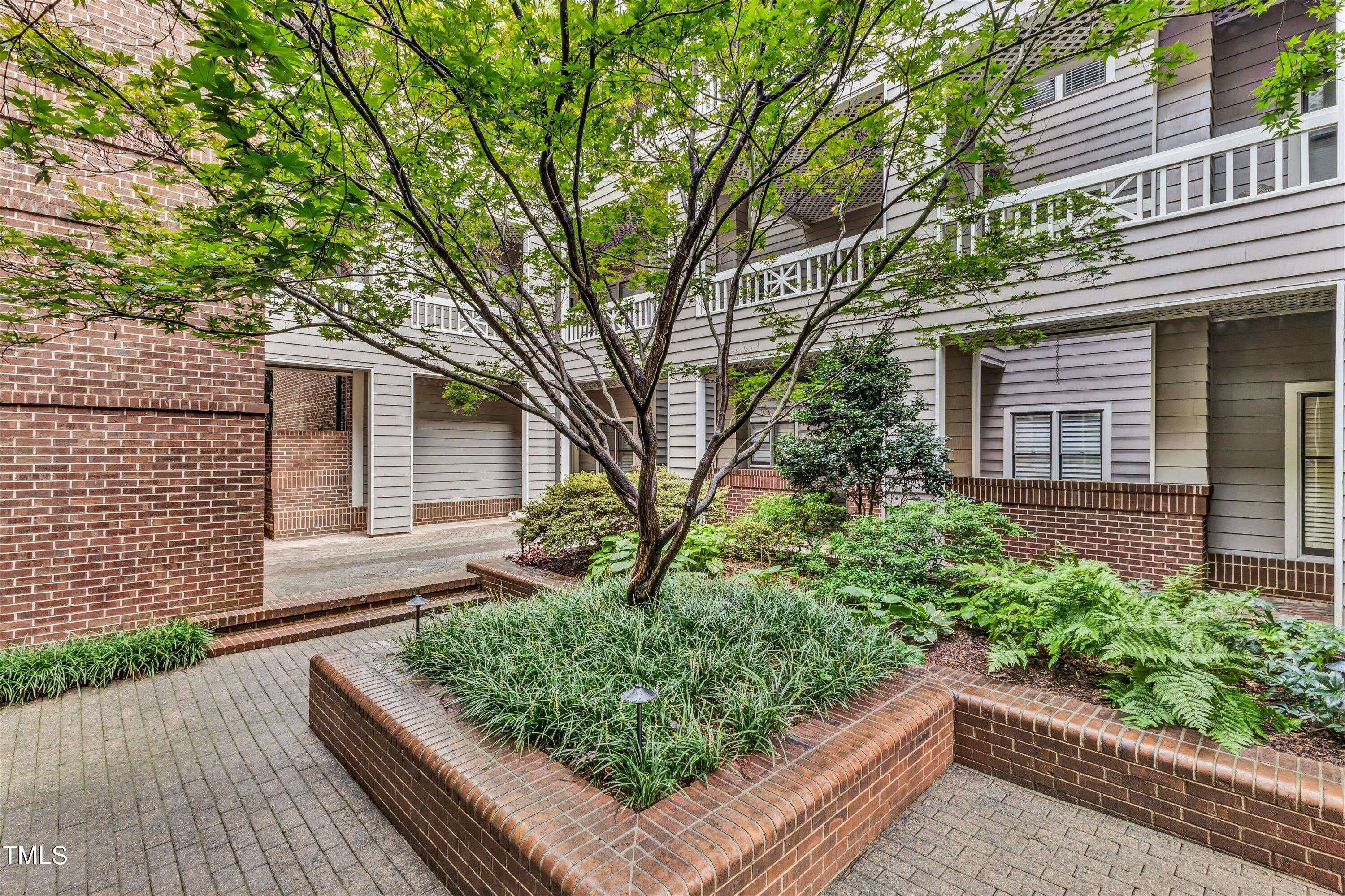 750 Washington Street, Unit 102 Raleigh, NC 27605 - Photo 5 of 44 05-TIM_1251