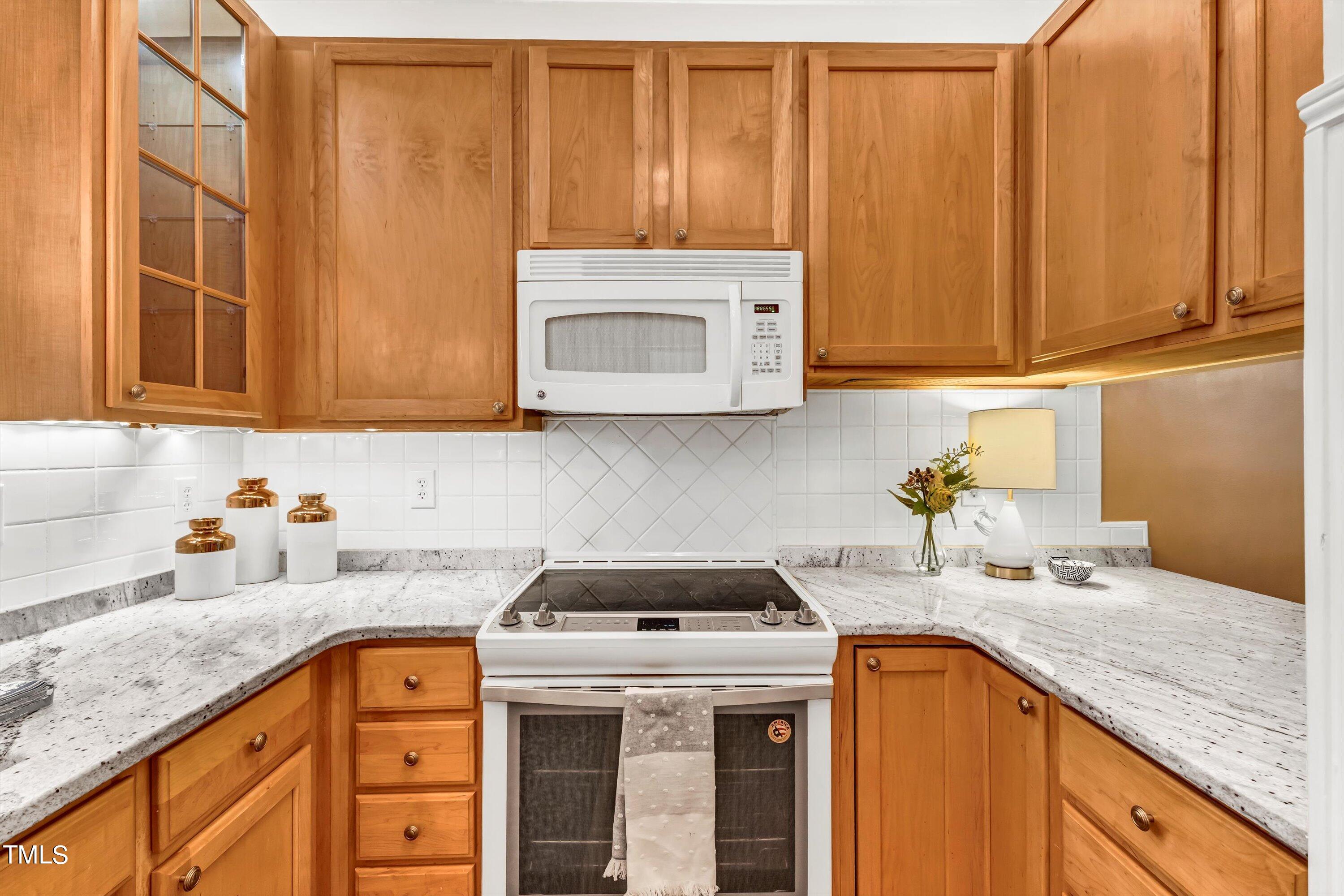 750 Washington Street, Unit 102 Raleigh, NC 27605 - Photo 7 of 44 19-TIM_1311