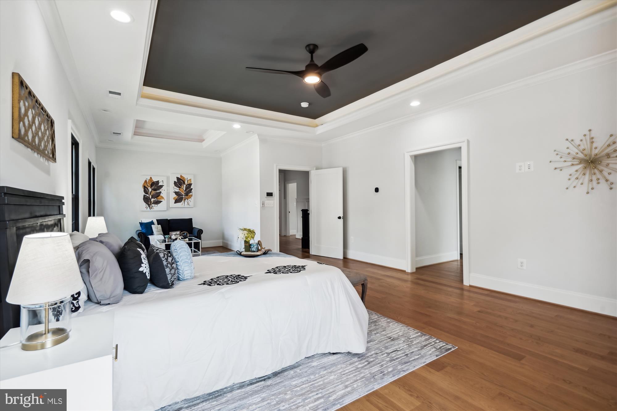 1606 Brookside Road McLean, VA 22101 - Photo 22 of 53 Primary bedroom suite