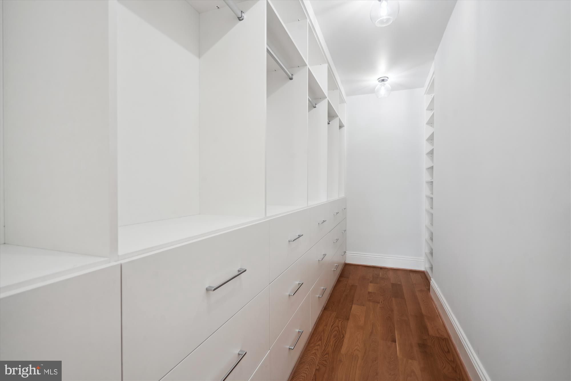 1606 Brookside Road McLean, VA 22101 - Photo 26 of 53 Massive walk in closet