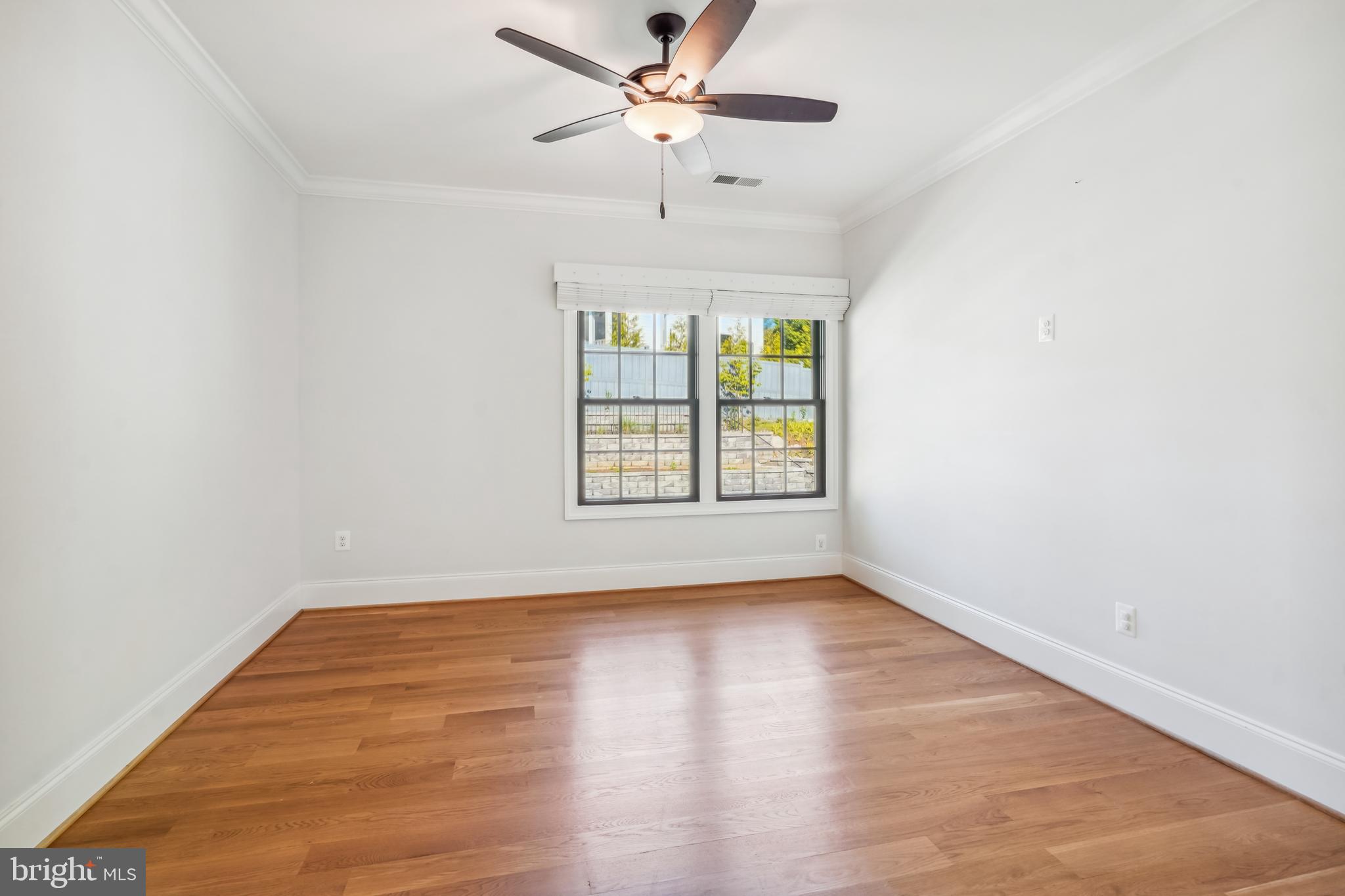 1606 Brookside Road McLean, VA 22101 - Photo 30 of 53 Upper level bedroom #3