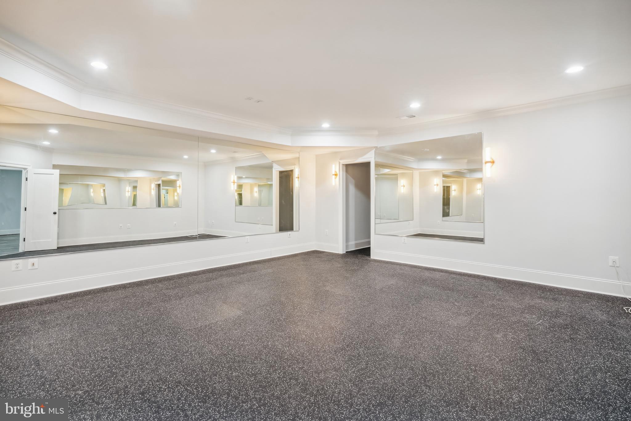 1606 Brookside Road McLean, VA 22101 - Photo 45 of 53 Workout room w/ gym flooring & wall mirrors