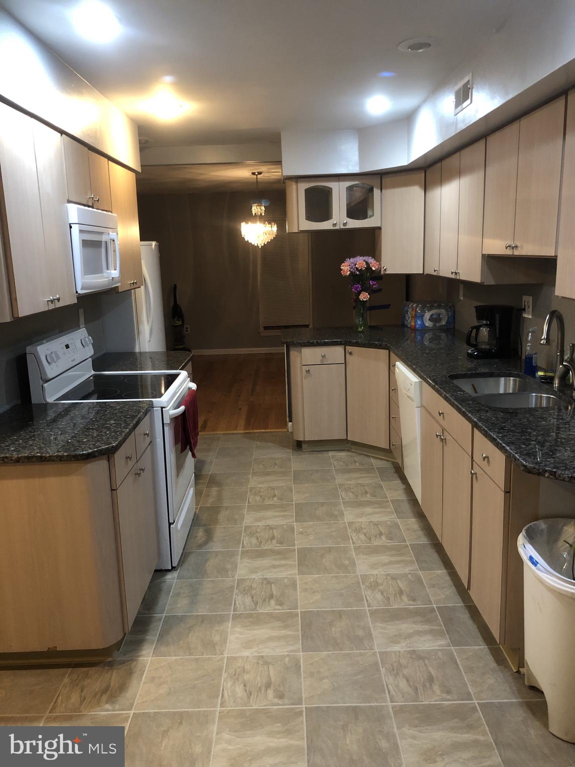 221 Aspen Road Williamstown, NJ 08094 - Photo 5 of 8 Gallery Image 5