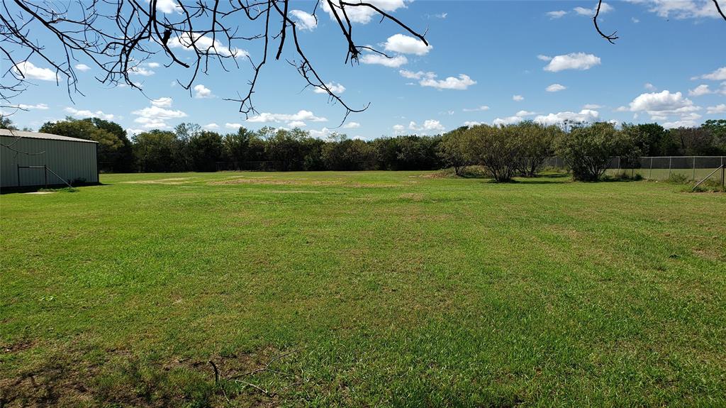 1440 South Keller Road Mineral Wells, TX 76067 - Photo 3 of 24 a view of outdoor space and yard