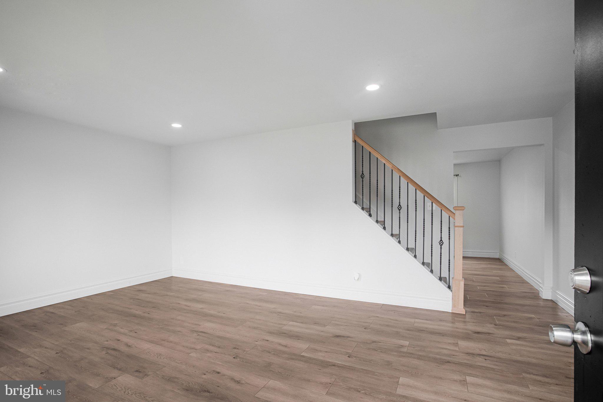 7144 Bexhill Road Baltimore, MD 21244 - Photo 2 of 31