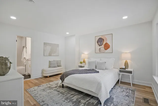 $674,000 | 6143 Green Hollow Court, Springfield, VA 22152