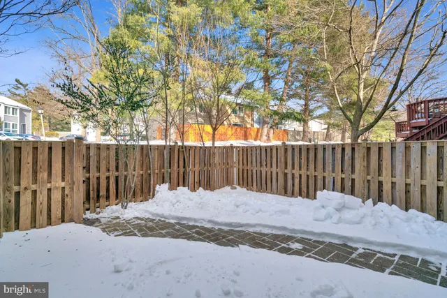 $674,000 | 6143 Green Hollow Court, Springfield, VA 22152