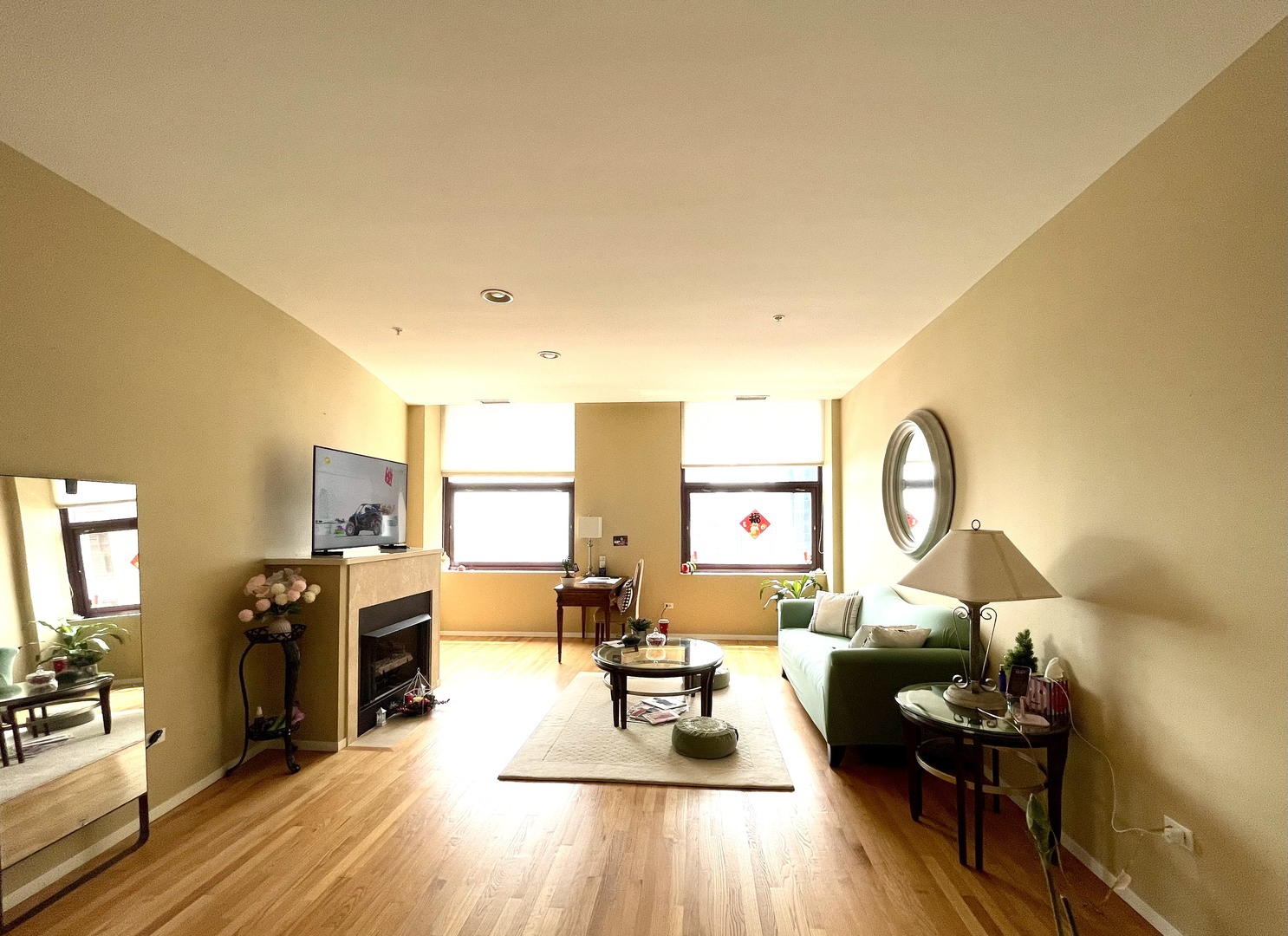 Undisclosed Address Chicago, IL 60604 - Photo 6 of 14 a living room with furniture and wooden floor