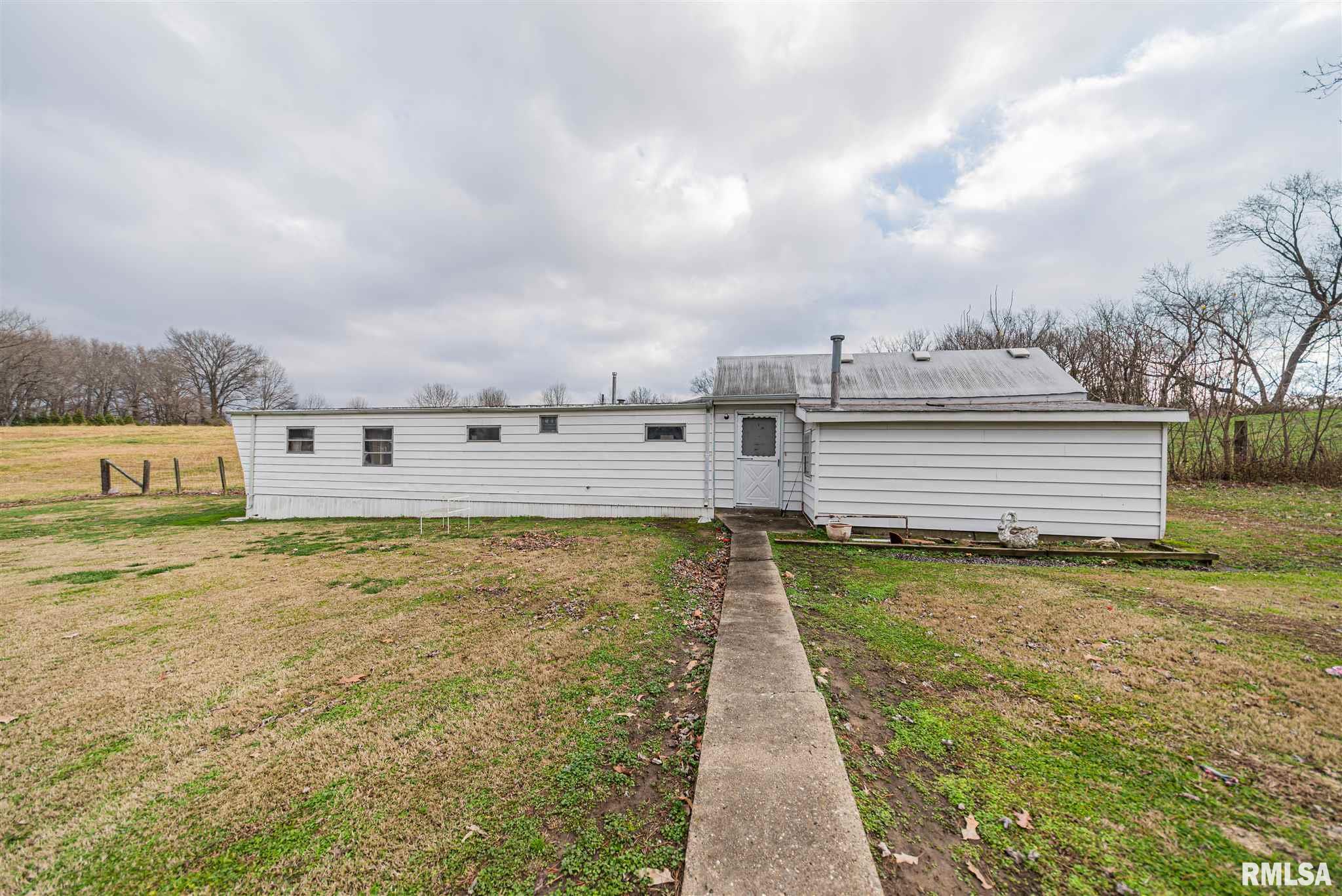 520 Old Broughton Road Eldorado, IL 62930 - Photo 6 of 31 Gallery Image 6