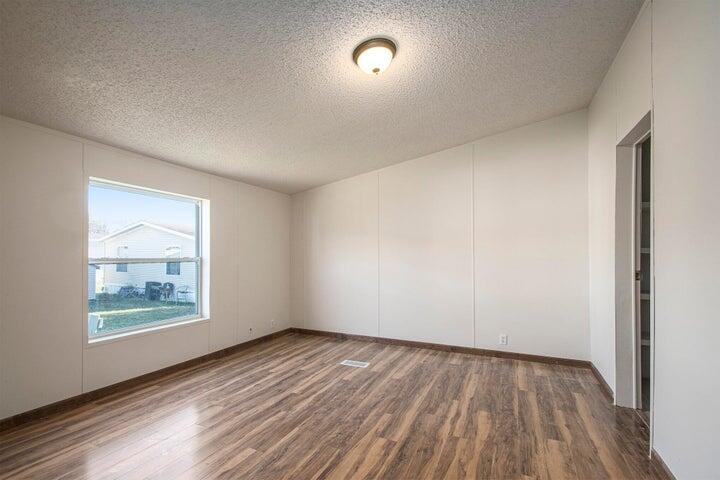 69205 Garver Road, Unit 17 Edwardsburg, MI 49112 - Photo 5 of 15
