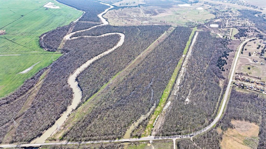 850 East Malloy Bridge Road Seagoville, TX 75159 - Photo 10 of 13 a view of a yard