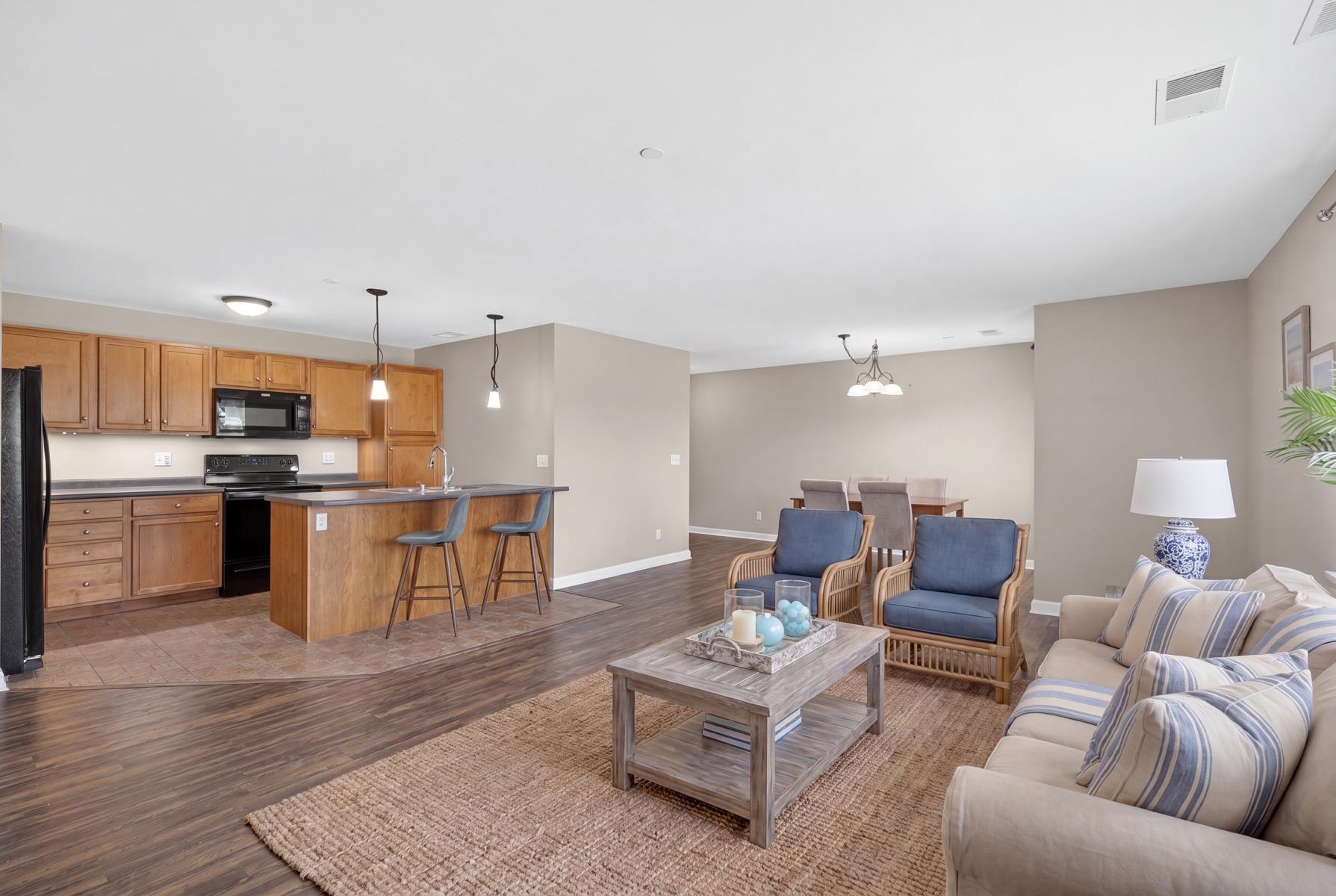 428 Lafayette Road, Unit 403 Hampton, NH 03842 - Photo 4 of 34