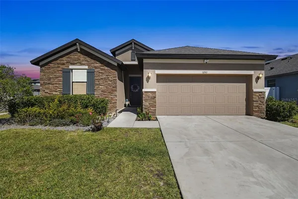 $489,000 | 1241 Florablu Drive, Seffner, FL 33584