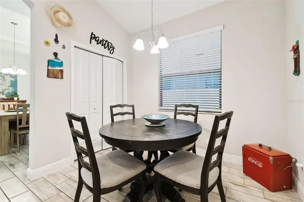 $489,000 | 1241 Florablu Drive, Seffner, FL 33584