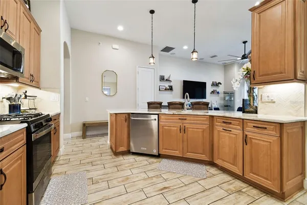 $489,000 | 1241 Florablu Drive, Seffner, FL 33584