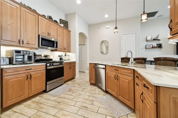 $489,000 | 1241 Florablu Drive, Seffner, FL 33584