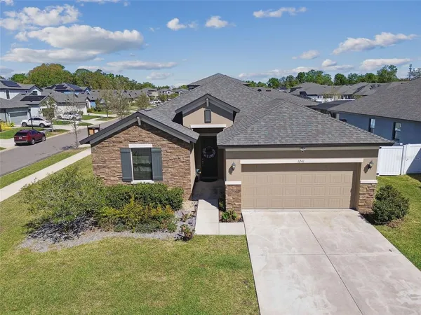 $489,000 | 1241 Florablu Drive, Seffner, FL 33584