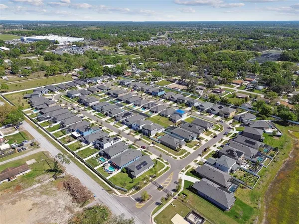 $489,000 | 1241 Florablu Drive, Seffner, FL 33584