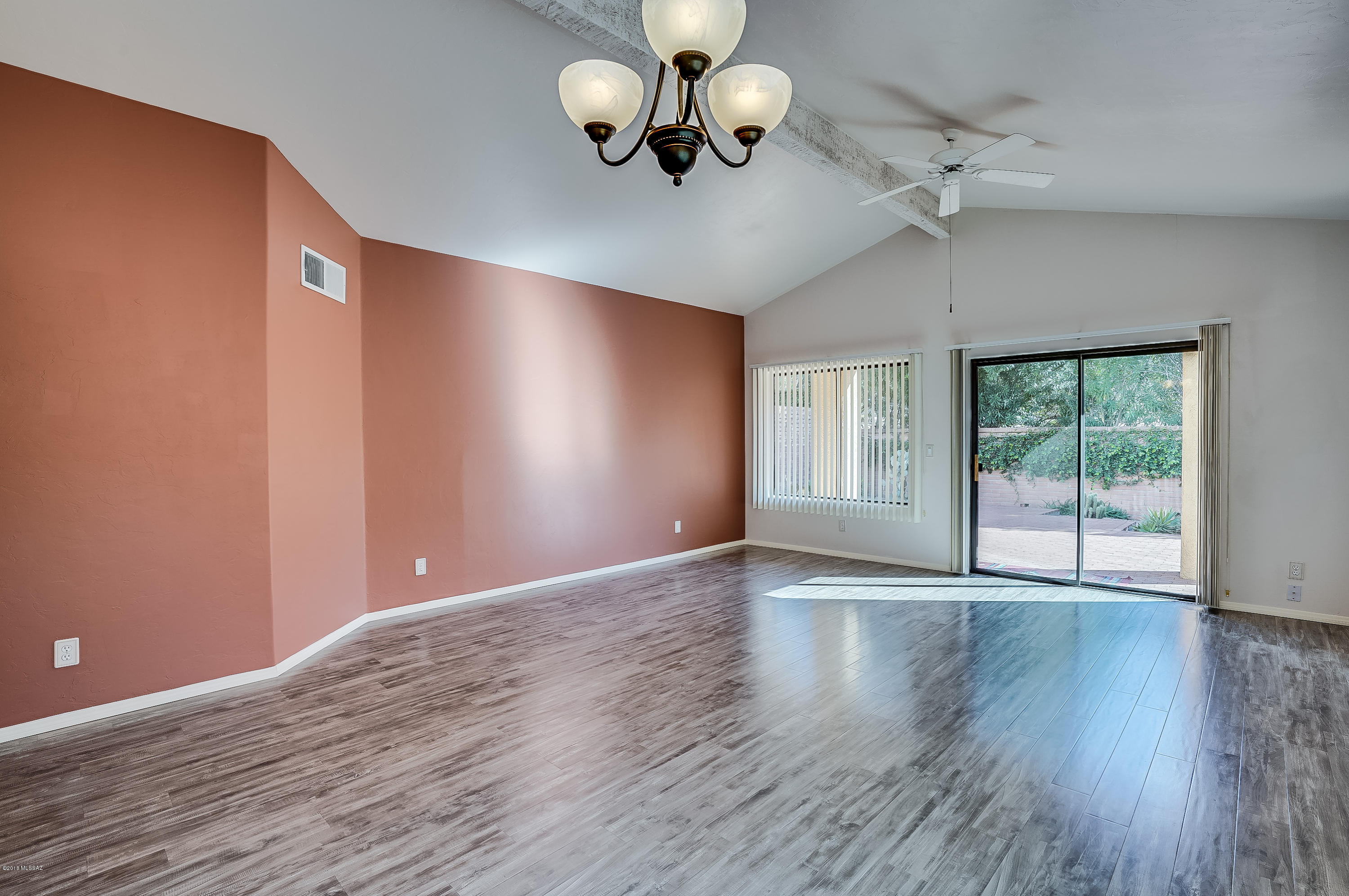 60 Silverado Oro Valley, AZ 85737 - Photo 14 of 50