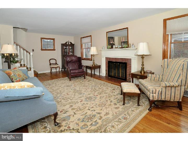 126 Garden Road Oreland, PA 19075 - Photo 4 of 25 Gallery Image 4