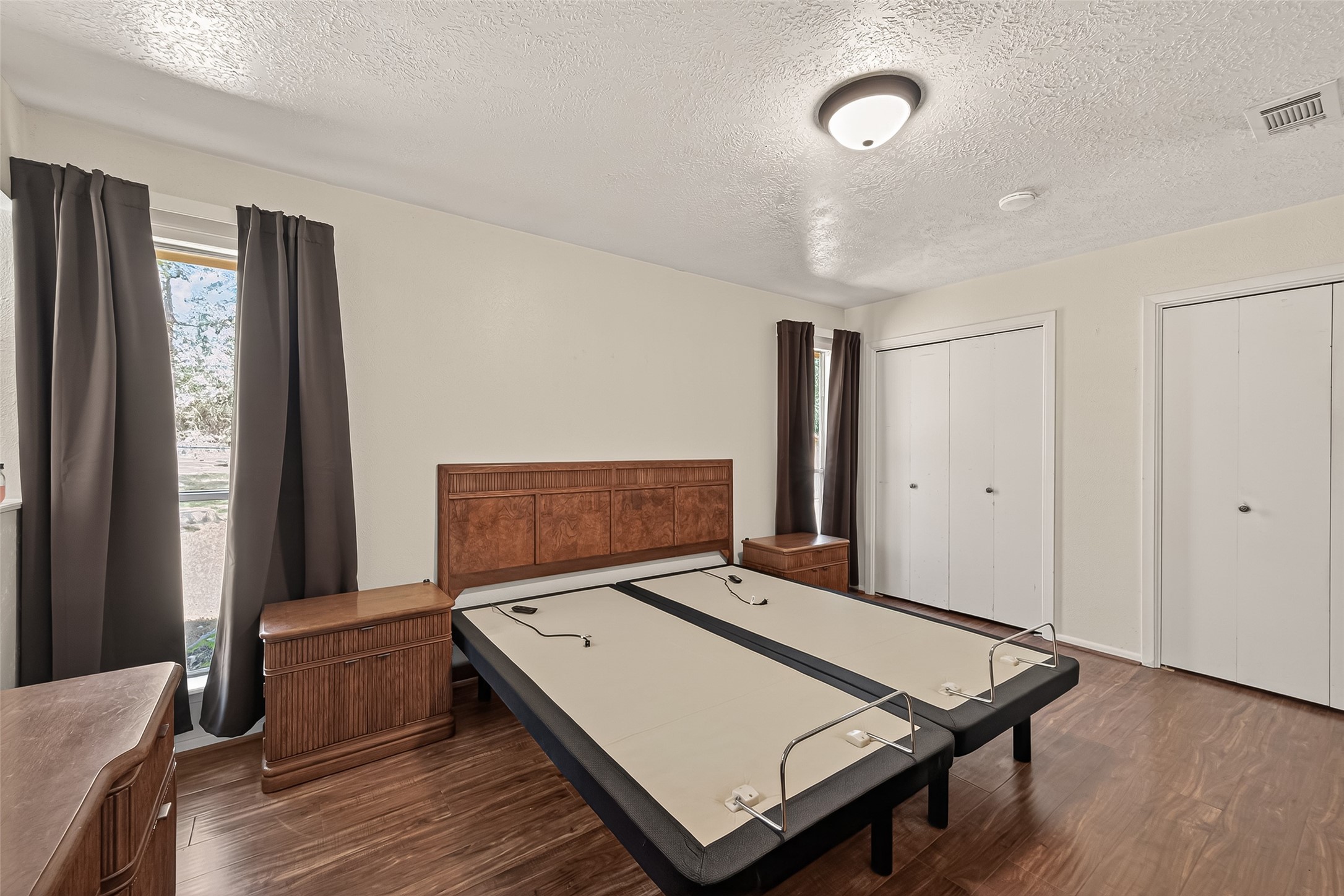 11535 Willis Waukegan Road Conroe, TX 77303 - Photo 36 of 47 a living room with furniture pool table and wooden floor