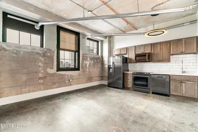 $1,700 | 116 South Gay Street, Unit 707, Knoxville, TN 37902