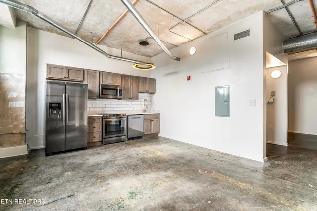 $1,700 | 116 South Gay Street, Unit 707, Knoxville, TN 37902