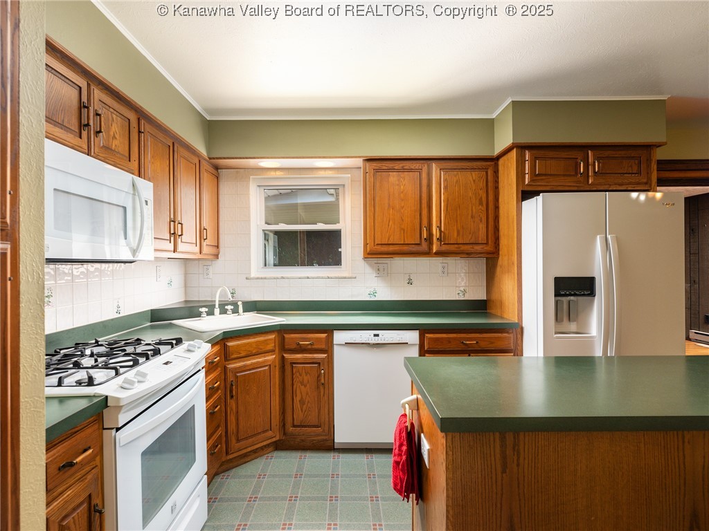 150 Shawnee Estates Winfield, WV 25213 - Photo 7 of 24 Gallery Image 7