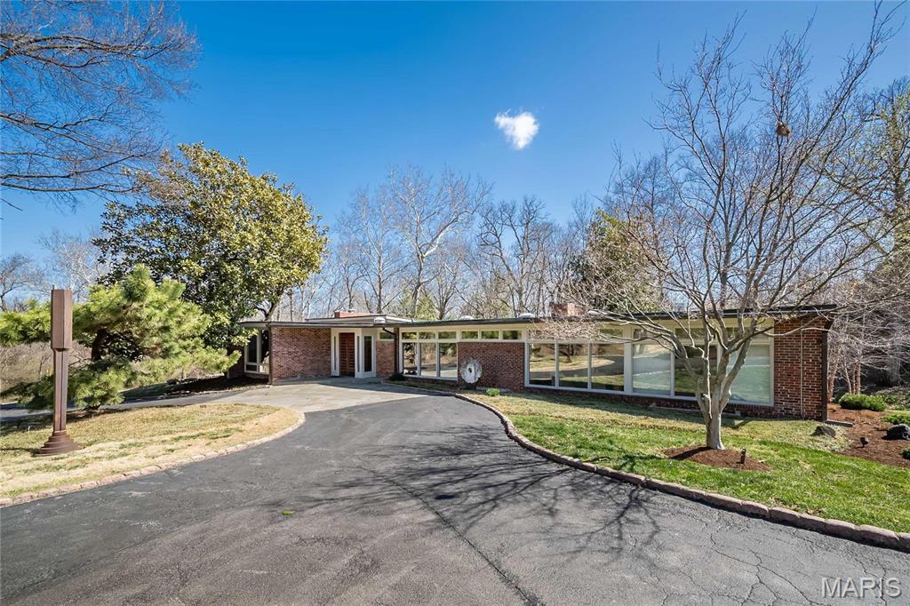 34 Dromara Road Ladue, MO 63124 - Photo 3 of 48 Gallery Image 3