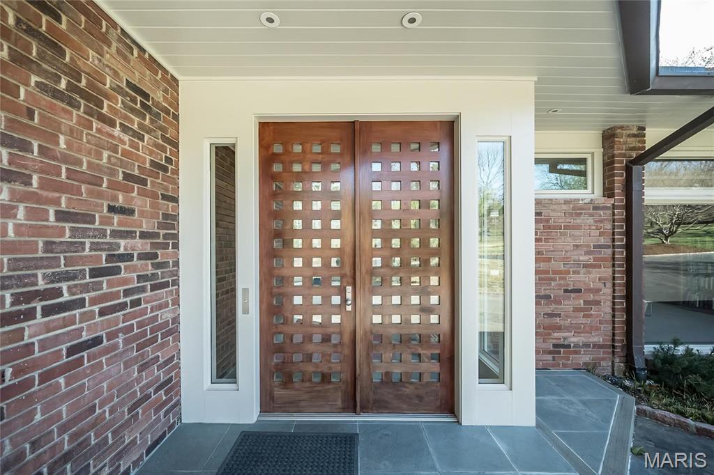 34 Dromara Road Ladue, MO 63124 - Photo 8 of 48 Gallery Image 8