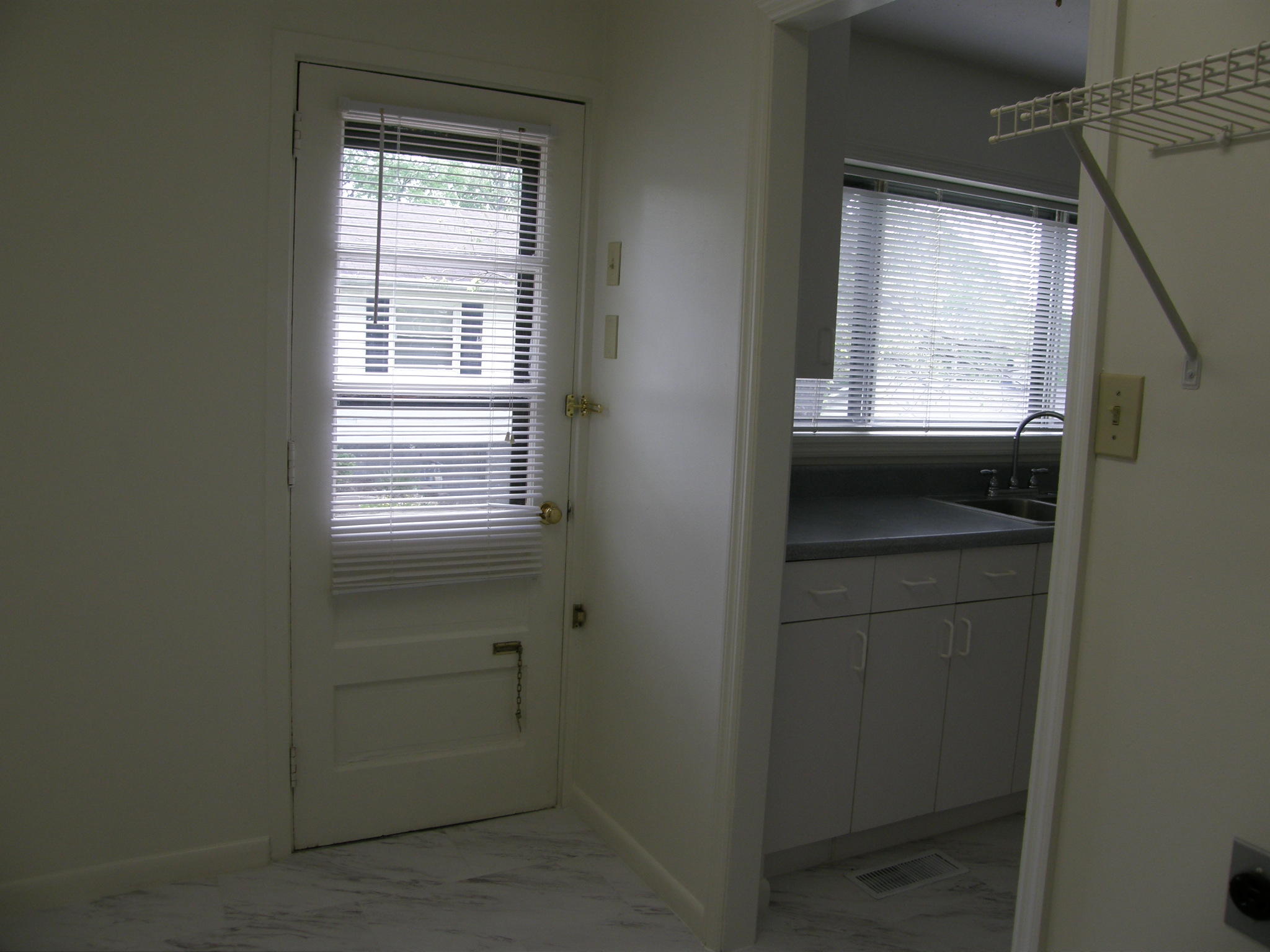 115 Tucker Road Oak Ridge, TN 37830 - Photo 12 of 27 P1013719