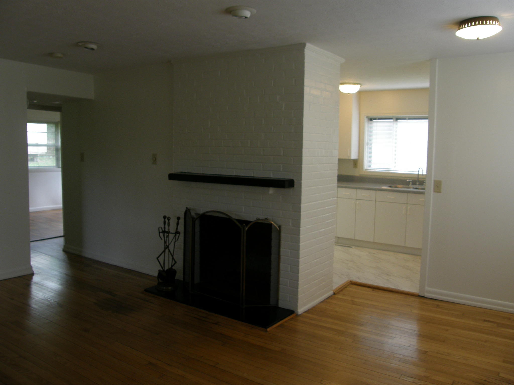 115 Tucker Road Oak Ridge, TN 37830 - Photo 3 of 27 P1013731