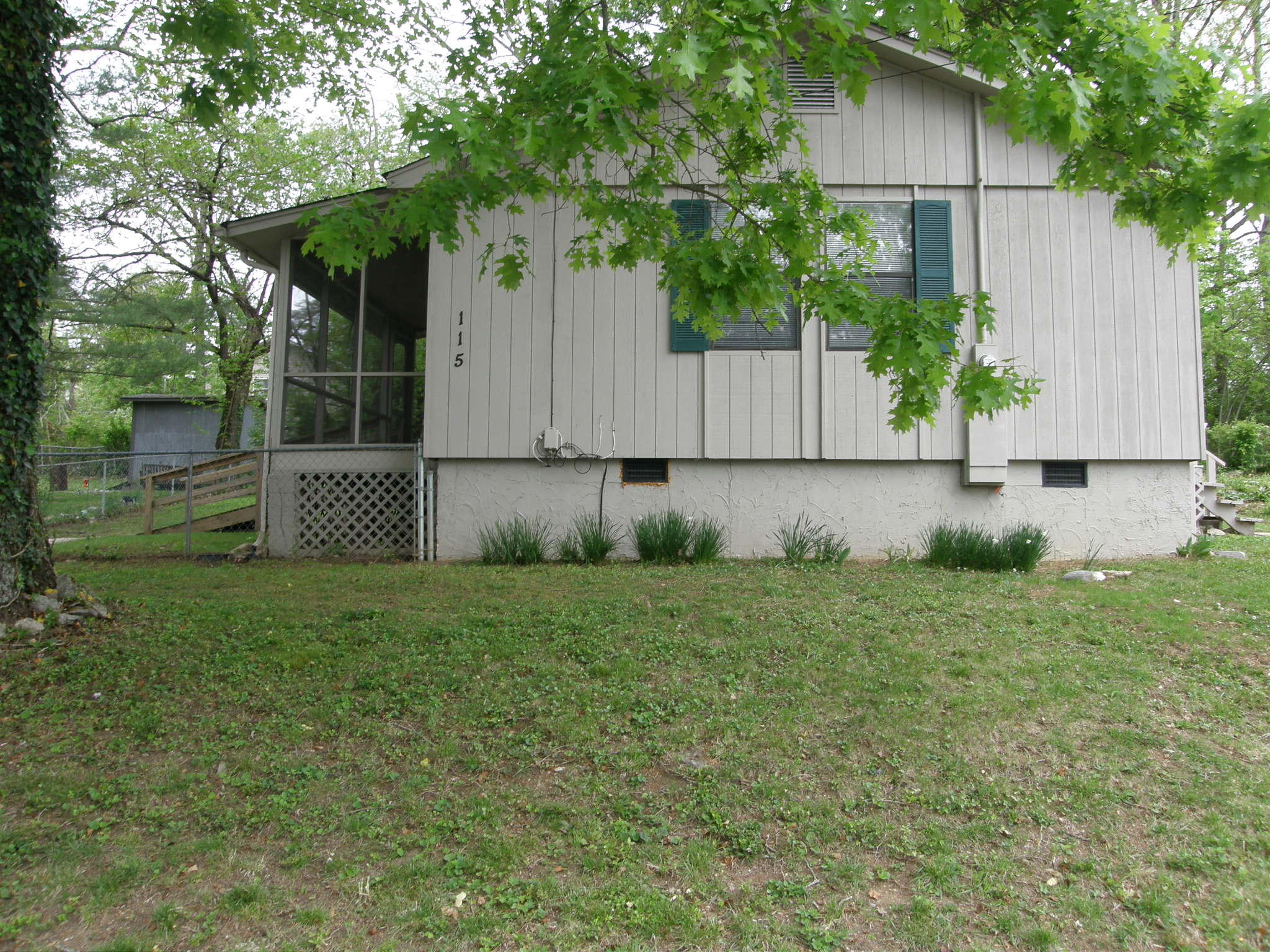 115 Tucker Road Oak Ridge, TN 37830 - Photo 24 of 27 P1013768