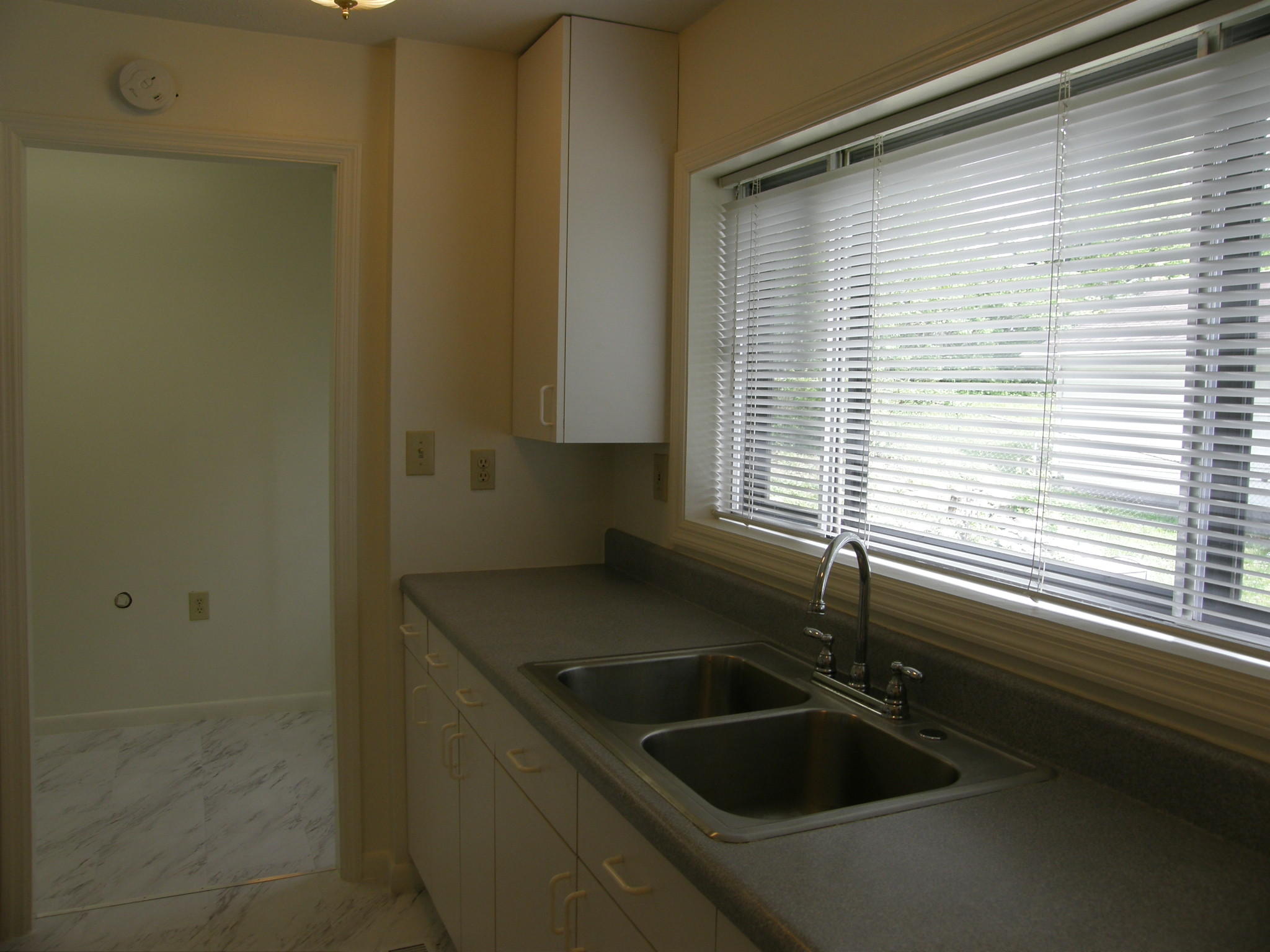 115 Tucker Road Oak Ridge, TN 37830 - Photo 8 of 27 P1013725