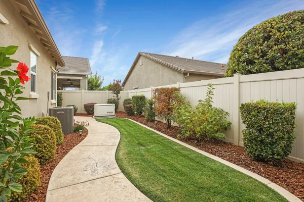 $795,000 | 2679 Glen Echo Lane, Manteca, CA 95336