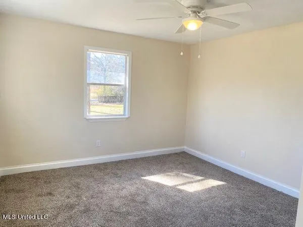 $1,475 | 17260 Lakeview Road, Saucier, MS 39574