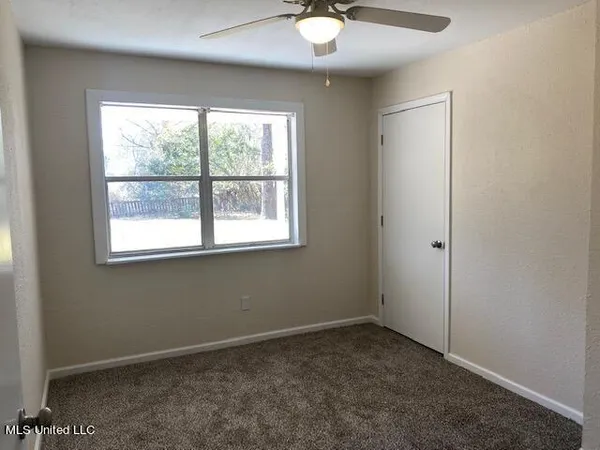 $1,475 | 17260 Lakeview Road, Saucier, MS 39574