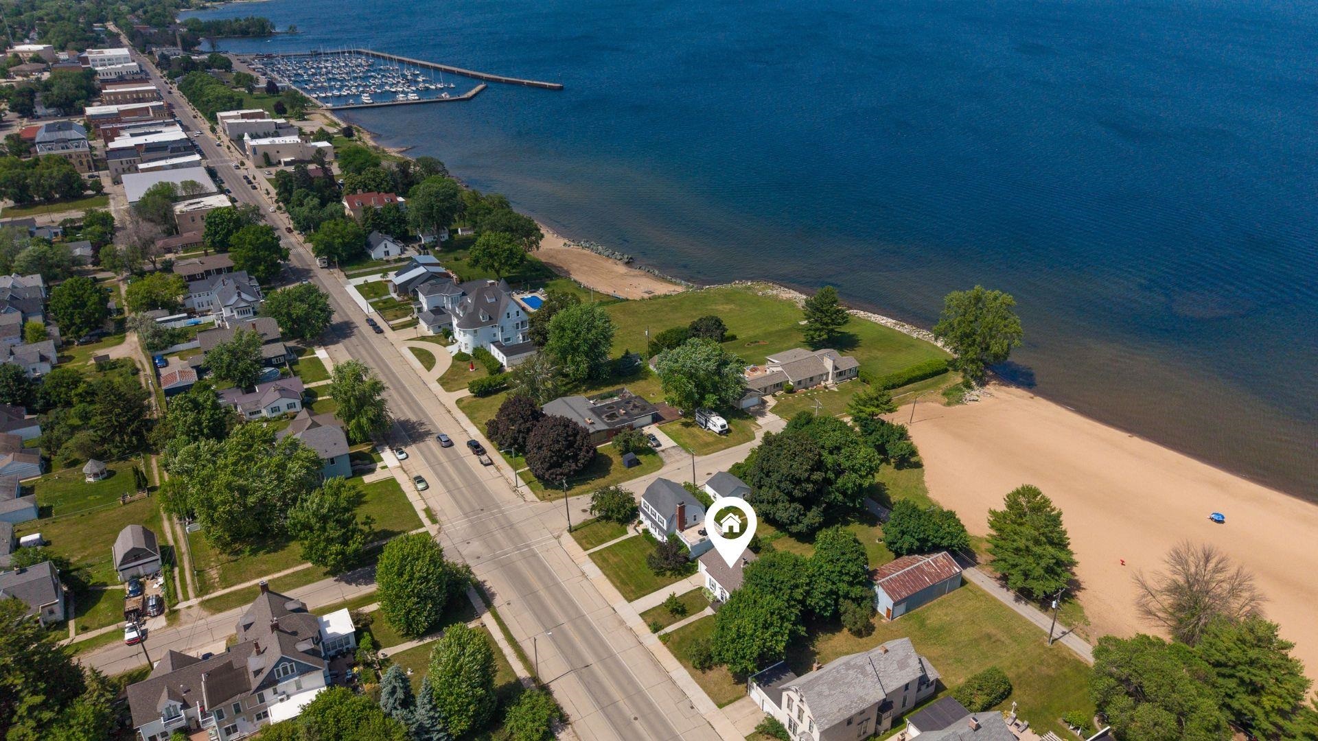 232 1st Street Menominee, MI 49858 - Photo 42 of 46