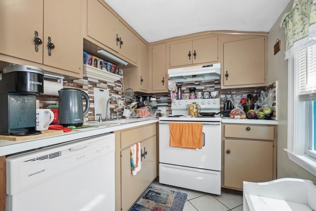 12-14 Elson Road Waltham, MA 02451 - Photo 29 of 35